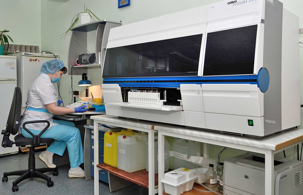 В окружной больнице Нижневартовска установили новый биохимический анализатор